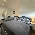 Gaestehaus Buetzfleth, Rad-Hotel, Arbeit & Privat, Bed & Breakfast, Elb Rad Wanderweg, Baeckerei & Gastro Im Haus Konukevi Stade
