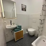 Konukevi Gaestehaus Buetzfleth, Rad-Hotel, Arbeit & Privat, Bed & Breakfast, Elb Rad Wanderweg, Baeckerei & Gastro Im Haus