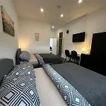 Konukevi Gaestehaus Buetzfleth, Rad-Hotel, Arbeit & Privat, Bed & Breakfast, Elb Rad Wanderweg, Baeckerei & Gastro Im Haus