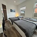 Gaestehaus Buetzfleth, Rad-Hotel, Arbeit & Privat, Bed & Breakfast, Elb Rad Wanderweg, Baeckerei & Gastro Im Haus 3*