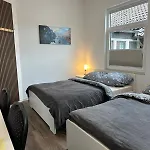 Konukevi Gaestehaus Buetzfleth, Rad-Hotel, Arbeit & Privat, Bed & Breakfast, Elb Rad Wanderweg, Baeckerei & Gastro Im Haus