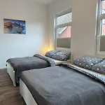 Gaestehaus Buetzfleth, Rad-Hotel, Arbeit & Privat, Bed & Breakfast, Elb Rad Wanderweg, Baeckerei & Gastro Im Haus 3*