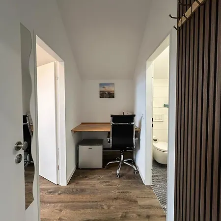 Gaestehaus Buetzfleth, Rad-hotel, Arbeit & Privat, Bed & Breakfast, Mitten Am Elb-rad-wanderweg 3*