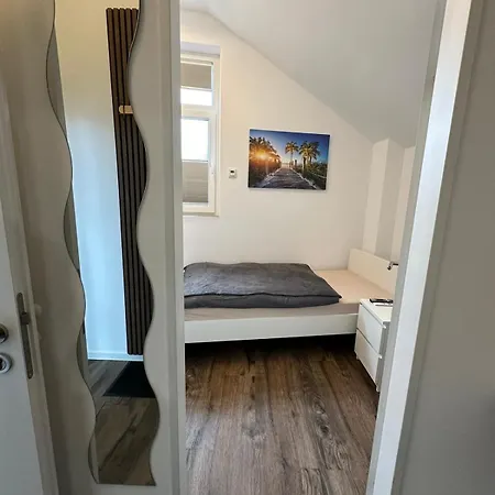 Gaestehaus Buetzfleth, Rad-hotel, Arbeit & Privat, Bed & Breakfast, Elb Rad Wanderweg, Baeckerei & Gastro Im Haus بيت ضيافة 3*