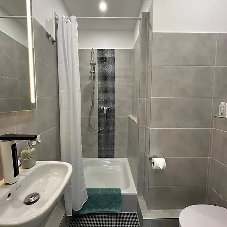 Gaestehaus Buetzfleth, Rad-hotel, Arbeit & Privat, Bed & Breakfast, Elb Rad Wanderweg, Baeckerei & Gastro Im Haus شتاده