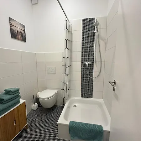 بيت ضيافة Gaestehaus Buetzfleth, Rad-hotel, Arbeit & Privat, Bed & Breakfast, Elb Rad Wanderweg, Baeckerei & Gastro Im Haus شتاده