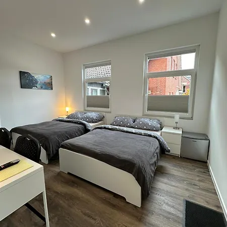 Gæstehus Gaestehaus Buetzfleth, Rad-hotel, Arbeit & Privat, Bed & Breakfast, Mitten Am Elb-rad-wanderweg Stade