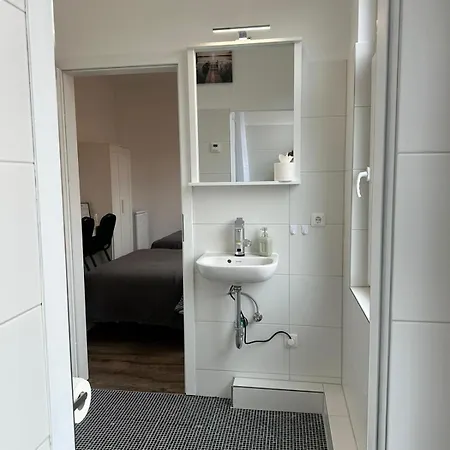 Gaestehaus Buetzfleth, Rad-hotel, Arbeit & Privat, Bed & Breakfast, Mitten Am Elb-rad-wanderweg Gæstehus Stade