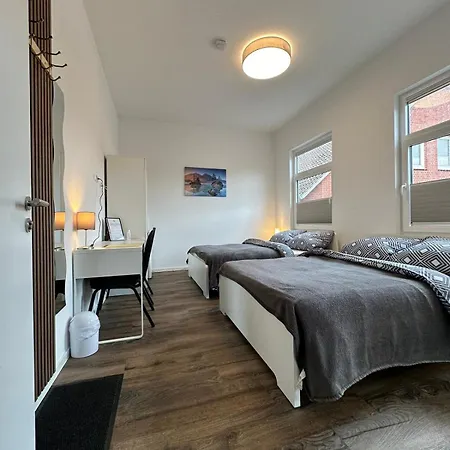 Gaestehaus Buetzfleth, Rad-hotel, Arbeit & Privat, Bed & Breakfast, Mitten Am Elb-rad-wanderweg Gæstehus Stade