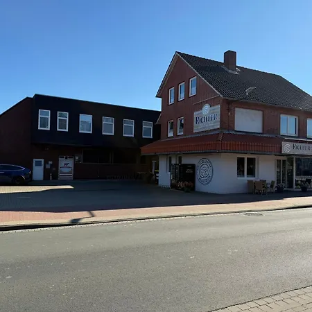 Gaestehaus Buetzfleth, Rad-hotel, Arbeit & Privat, Bed & Breakfast, Mitten Am Elb-rad-wanderweg Gæstehus Stade